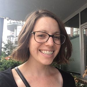 Meet your Posher, Elizabeth